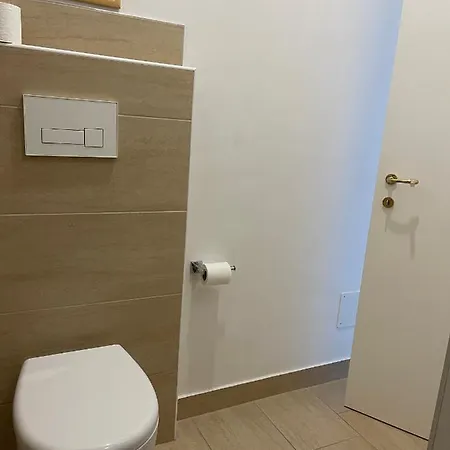 בית הארחה Fiera-nemo 4*