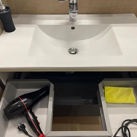 Fiera-nemo بيت ضيافة فيرونا